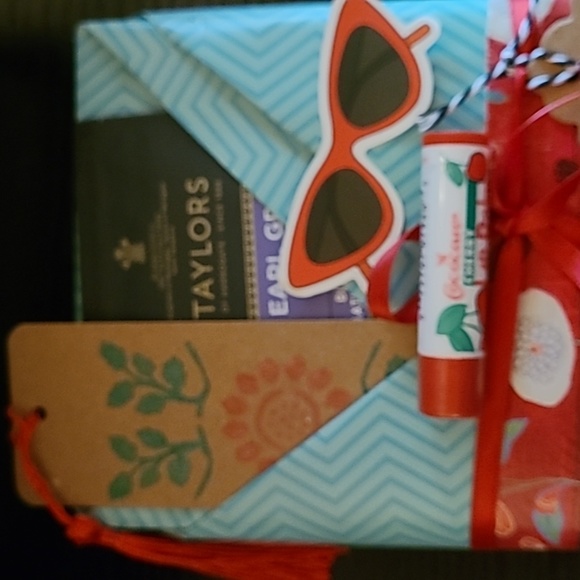 Gift Blind Fiction book - Picture 3 of 6